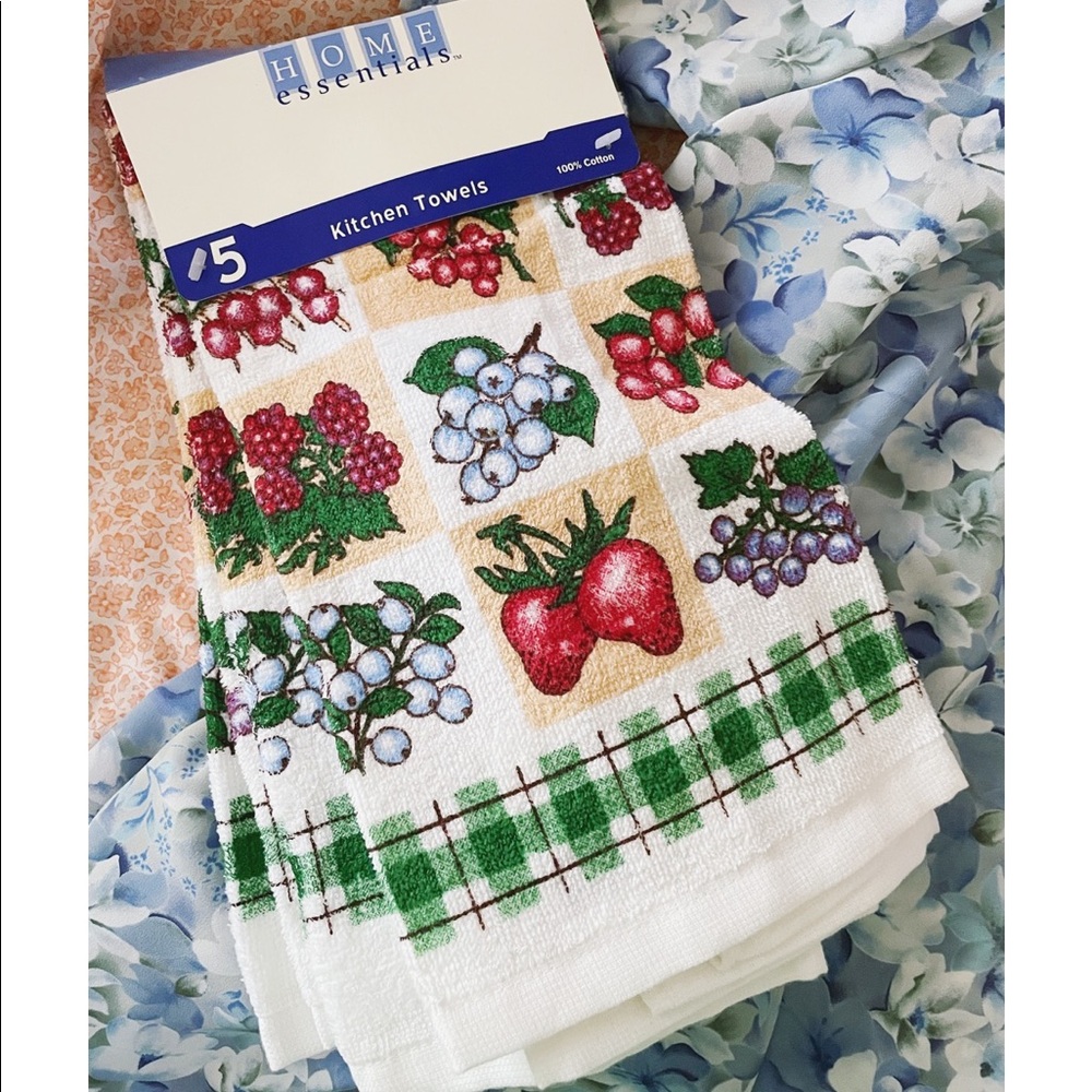 Berries Kitchen Dish Towel Set of 5- New